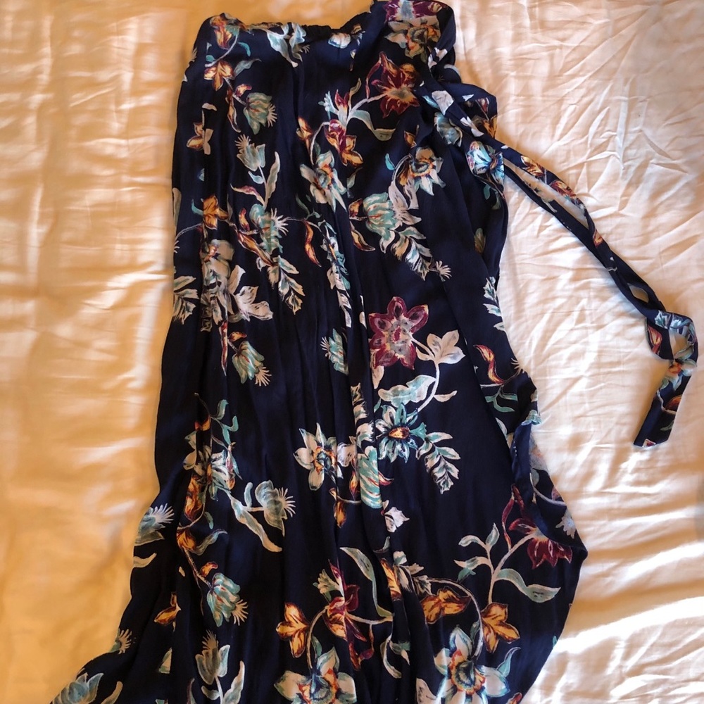 Japna navy, floral skirt